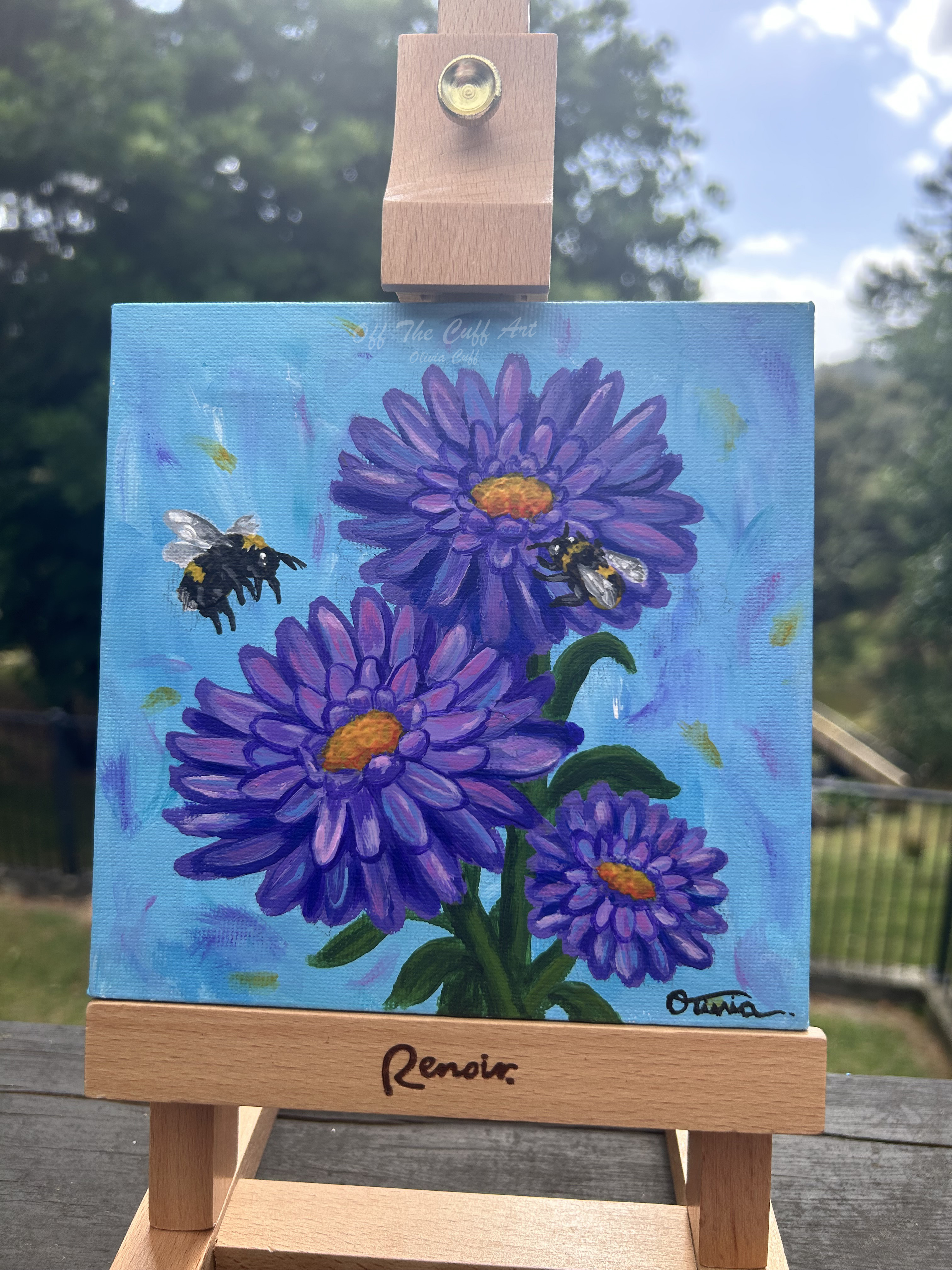 Mini aster bee