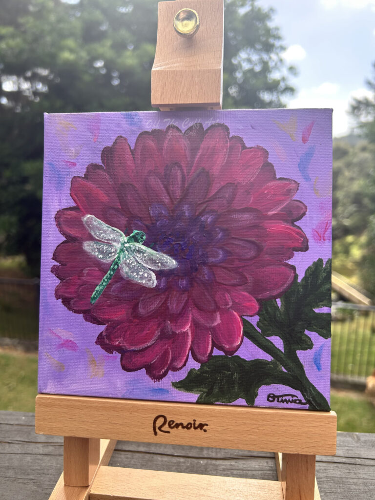 Mini chrysanthemum dragonfly